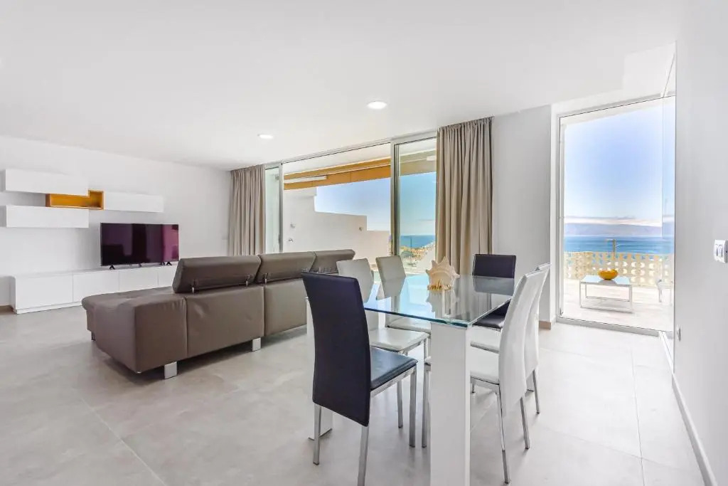 Fabuloso Bungalow con Vista Panorámica y Piscina Privada