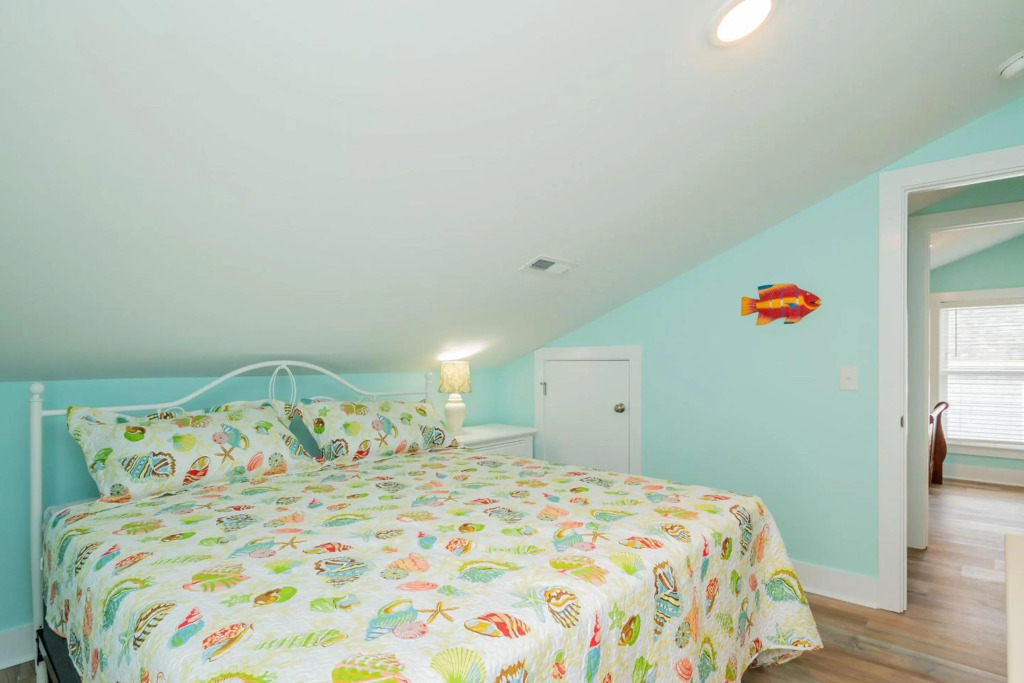 Southern Seabreeze by Oak Island Accommodations