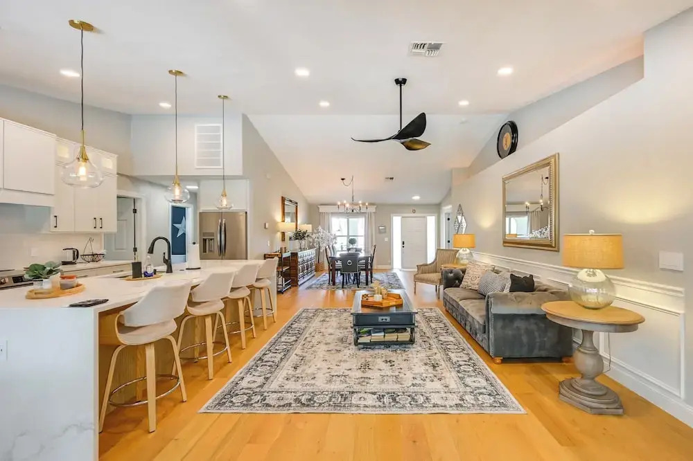 Resort Community Escape: Naples Home 5 Mi to Beach