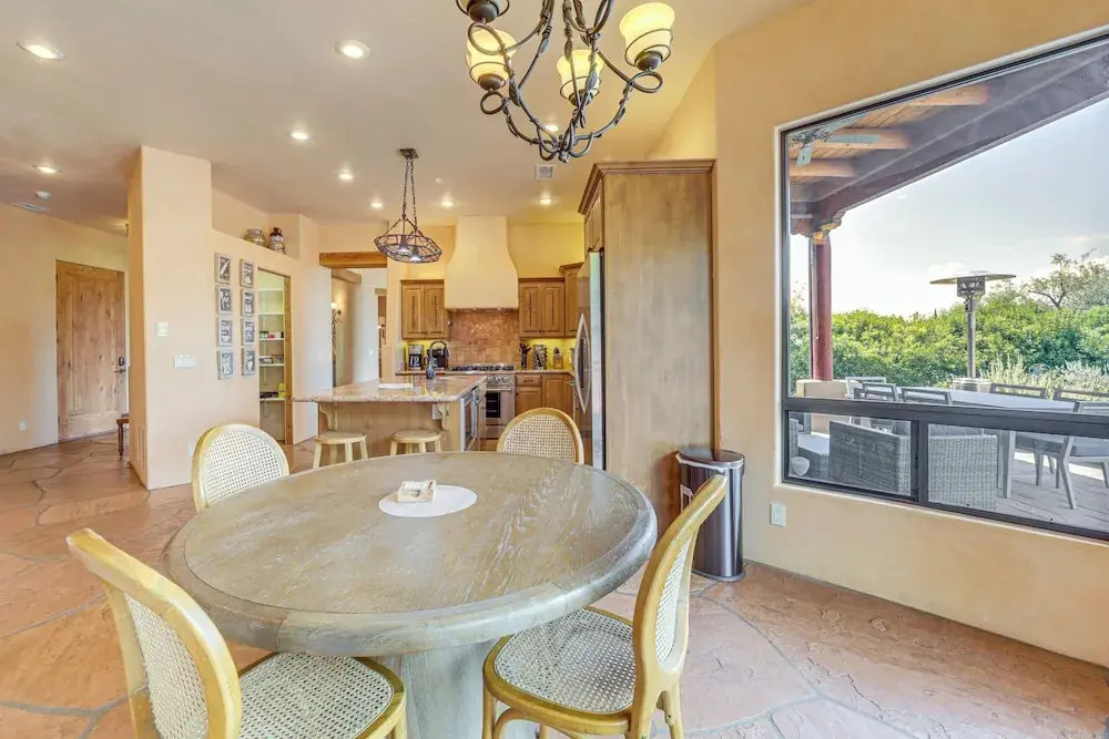 1/2 Mi to Airport Mesa! Hot Tub Haven w/ Mtn Views