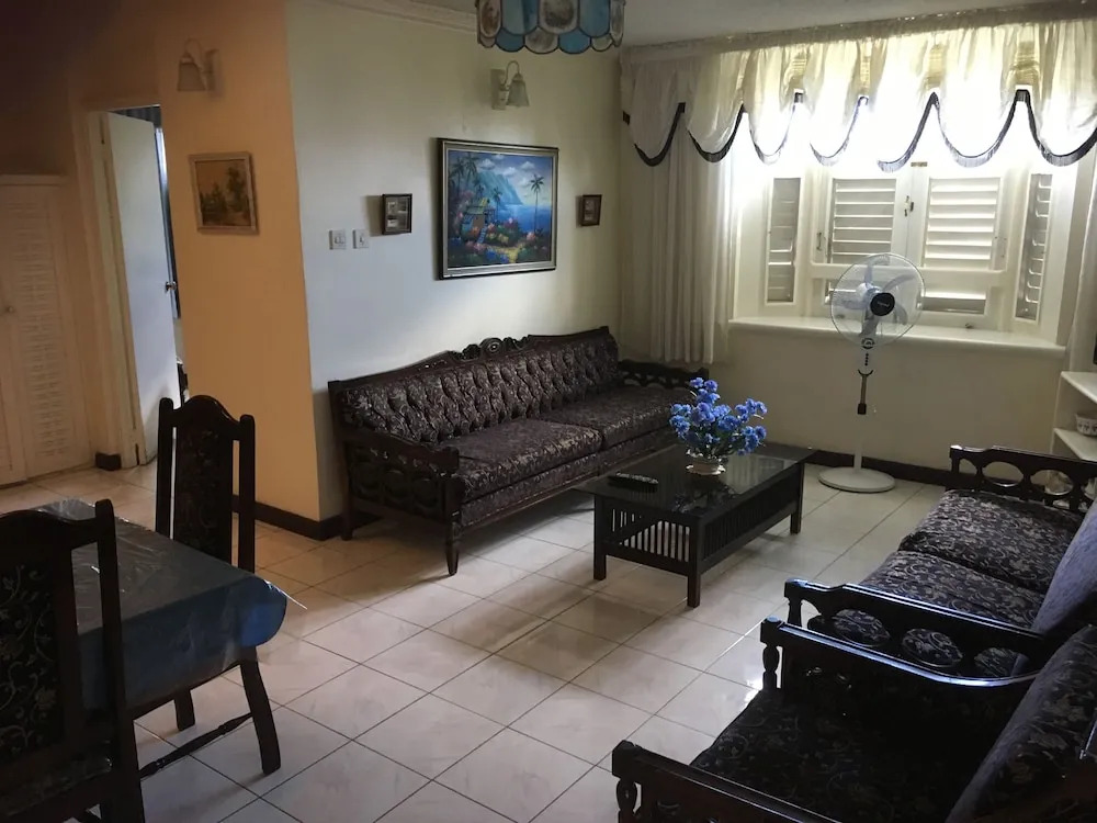 Private 2 Bedroom Beachfront Penthouse Condo Ocho Rios, Jamaica