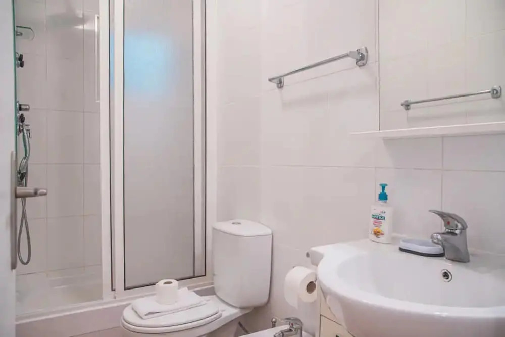 Peaceful and Serene 3 Bedroom Apartment in Lisbon