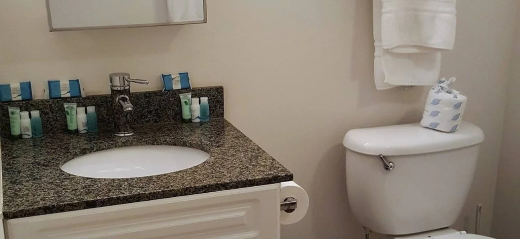 Pittsfield Apartments + Suites