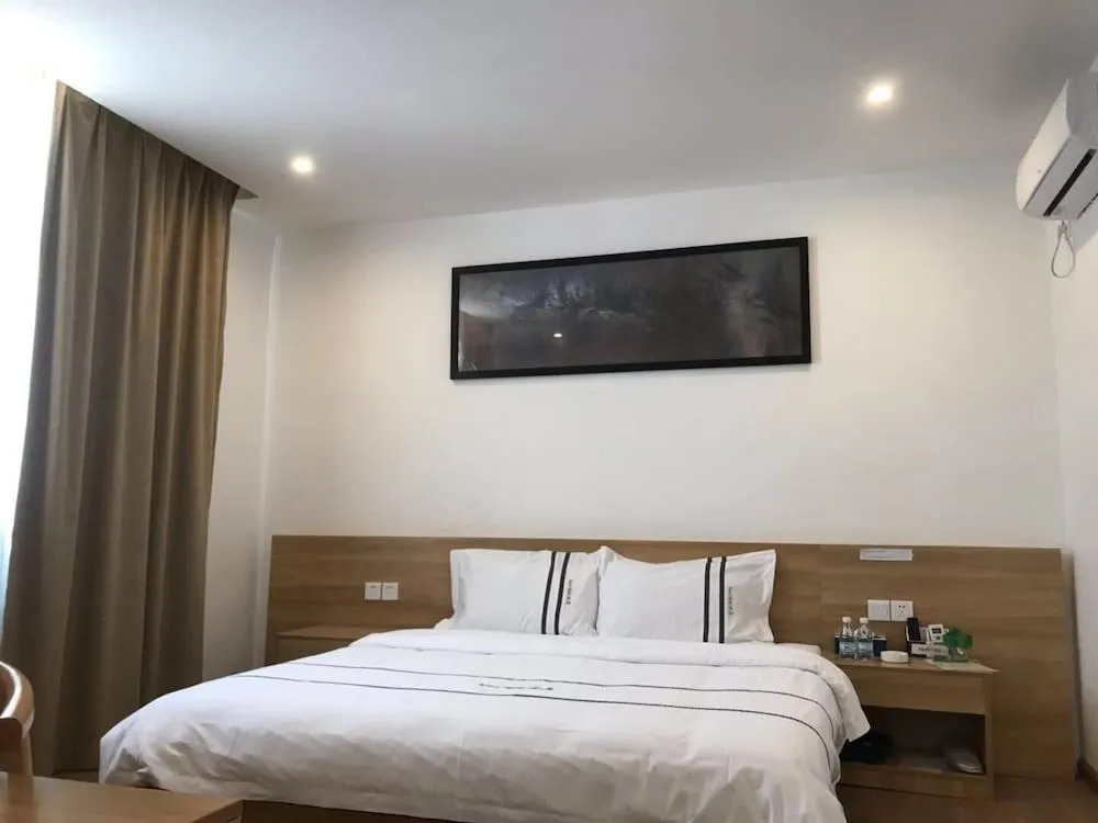 Bai Chuan Hotel