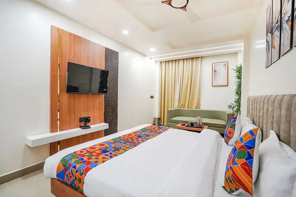 FabHotel Shrinath Casa Inn