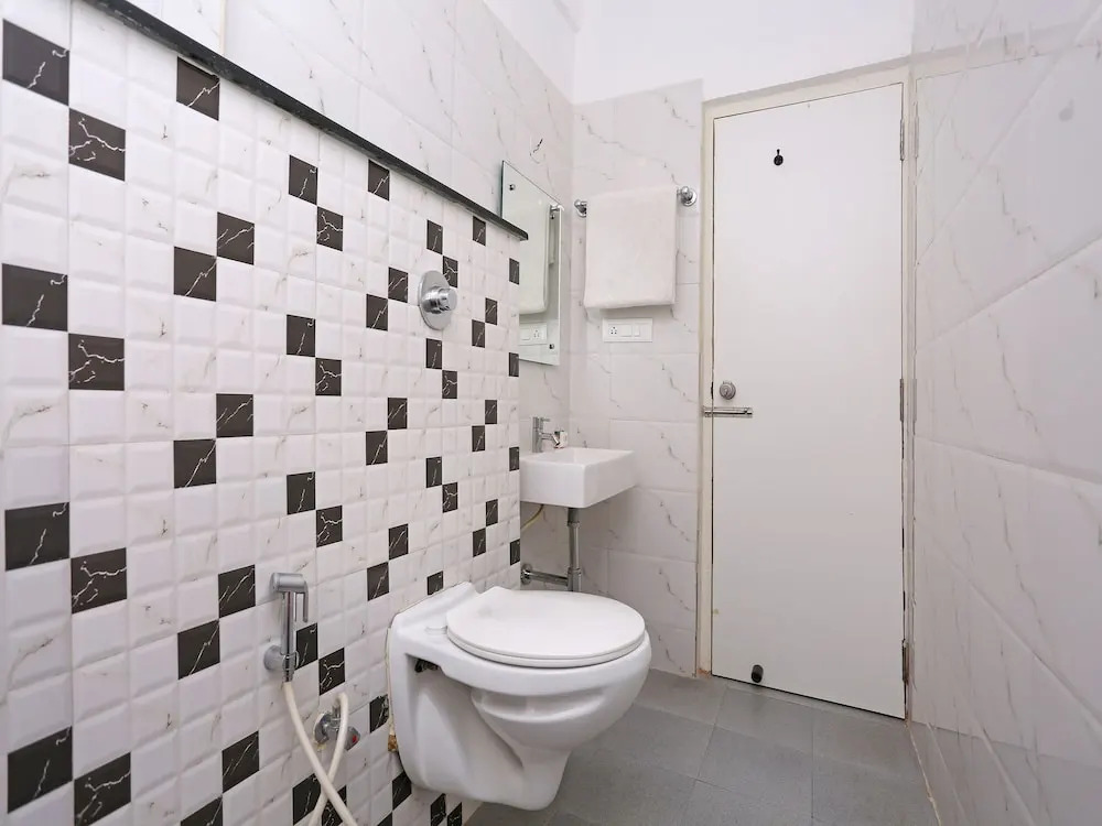 OYO 6447 Samasth Rooms And Suites