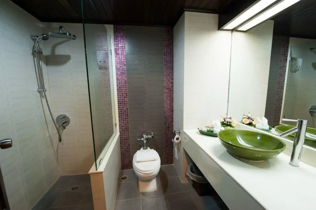 Pinnacle Lumpini Park Hotel