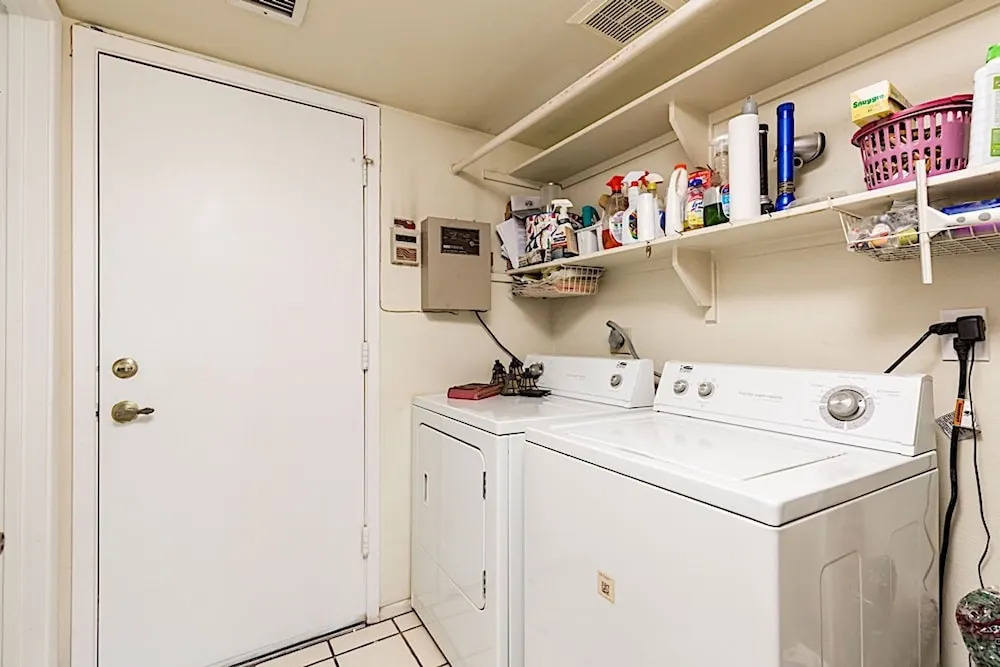 Shadow Mountain Retreat 4BR by Casago