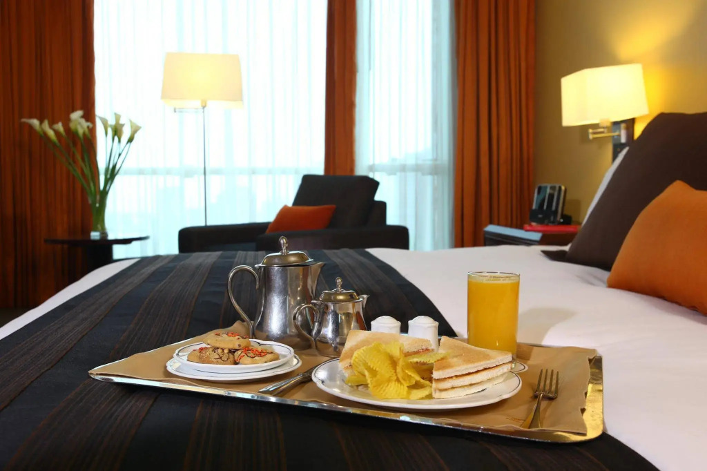 Delfines Hotel & Convention Center