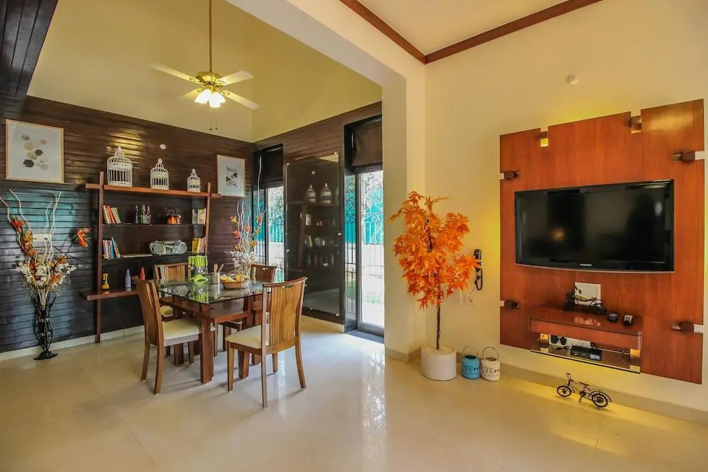 OYO 10157 Home Exotic 4BHK Villa Dona Paula