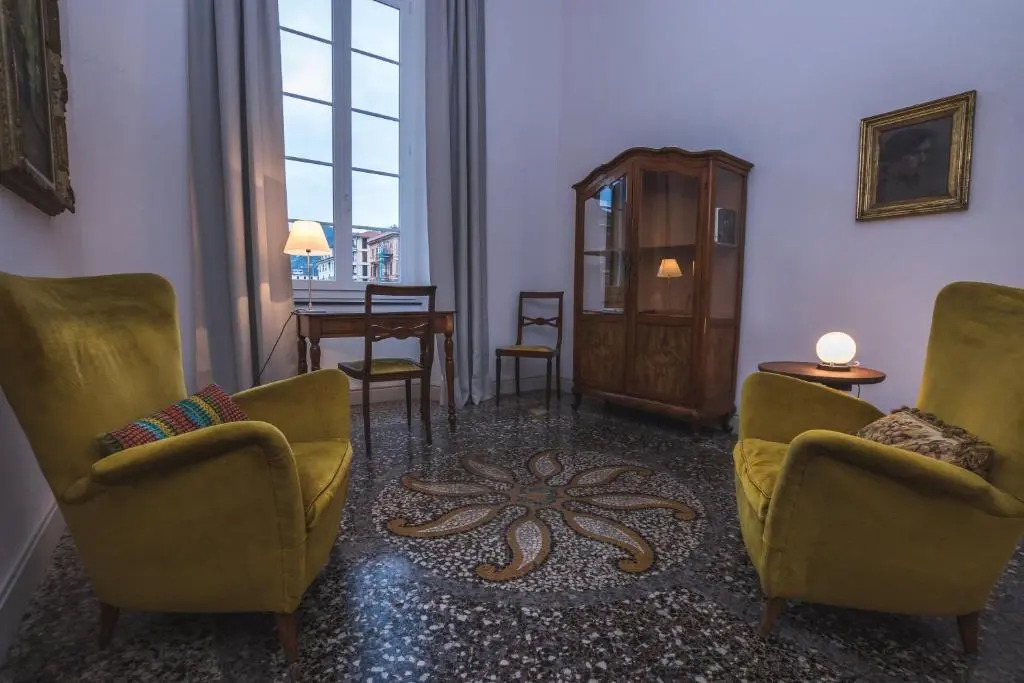 3 Rooms Guest House