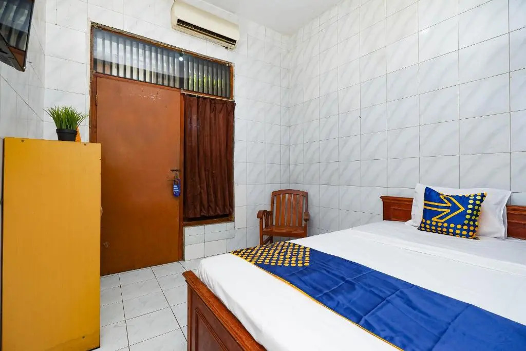 SPOT ON 2011 Hotel Mekar Sari
