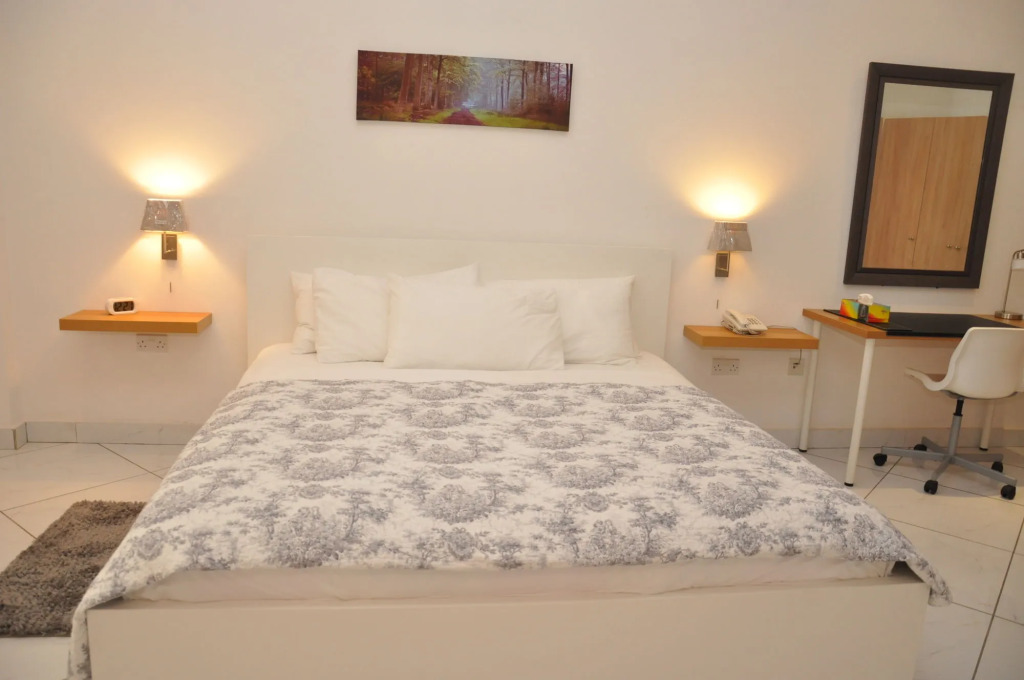 Le Suites Serviced Apartments