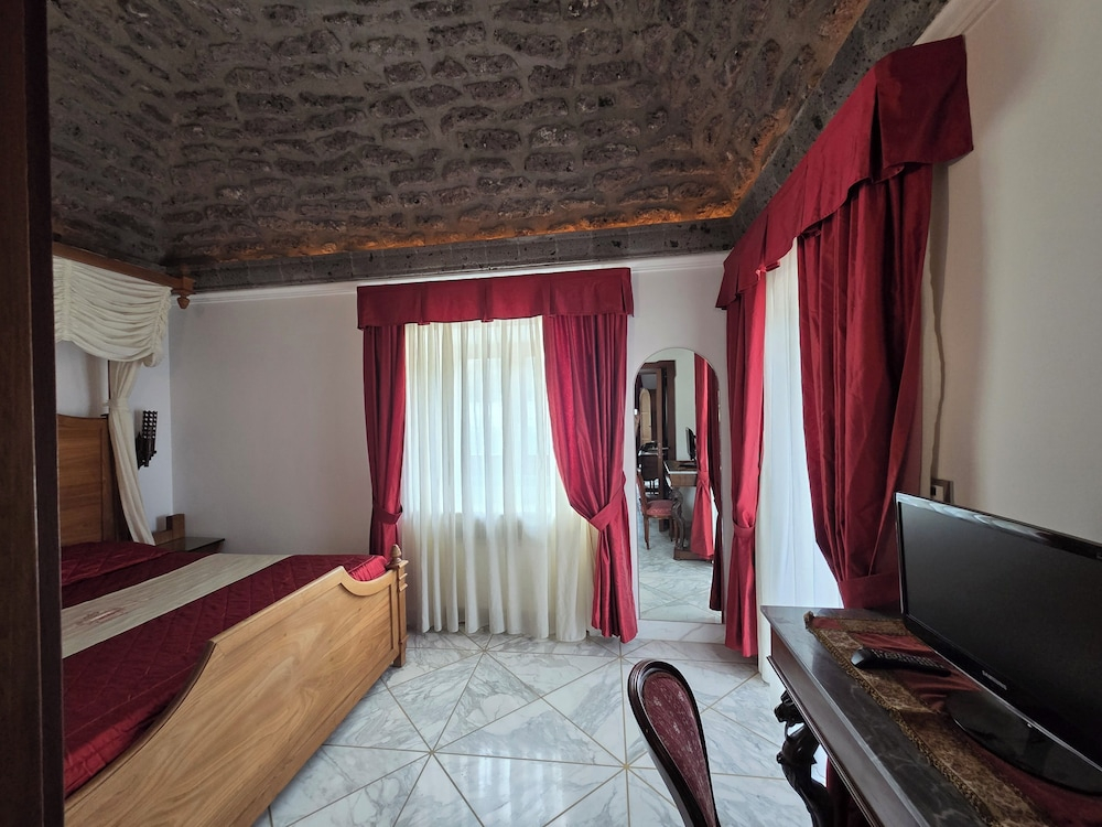 Antico Casale Russo