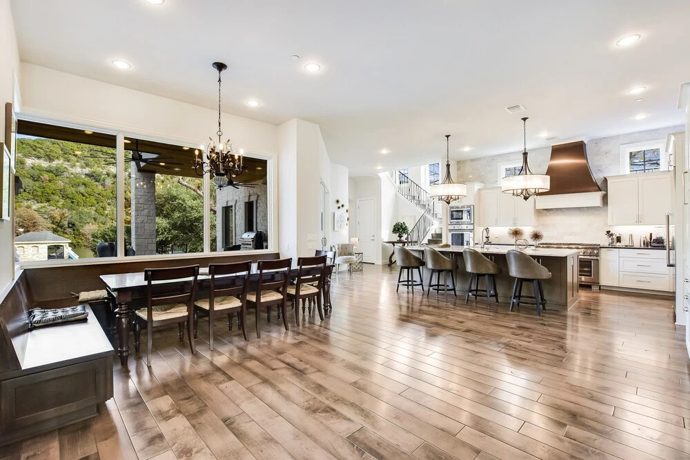 The Arrive Ridgeview Lakefront Estate 5 Bedroom Home