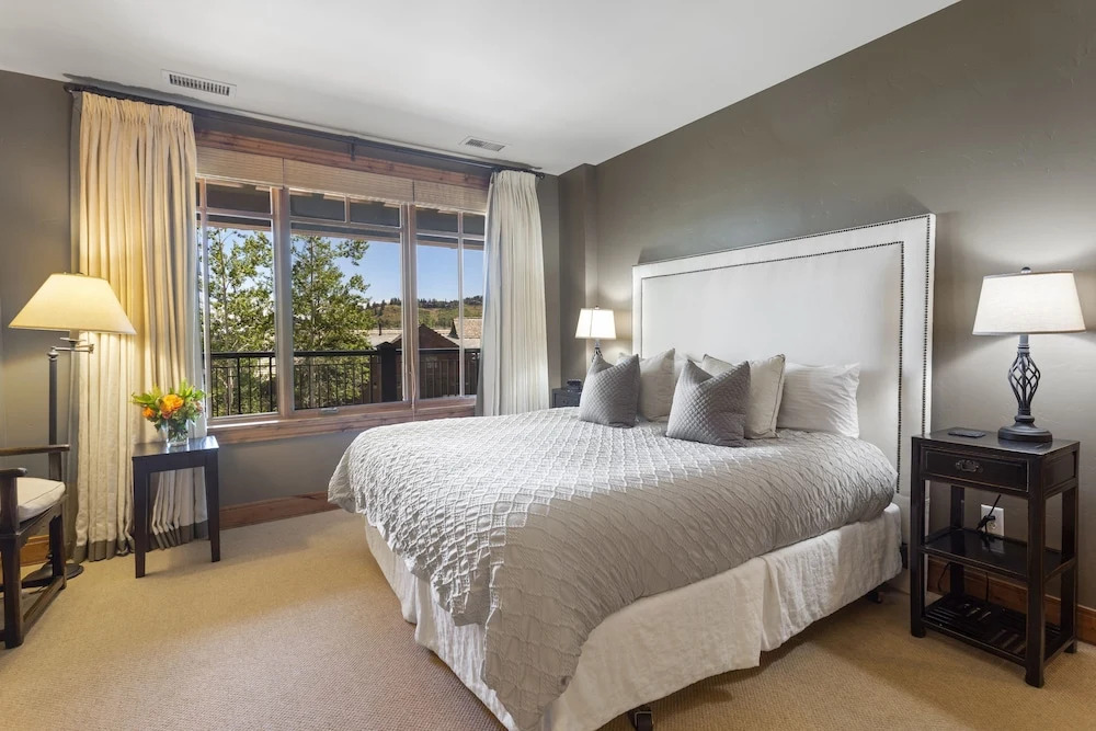 Shooting Star Lodge at Deer Valley Resort - Three Bedroom Residence #101 3 Condo