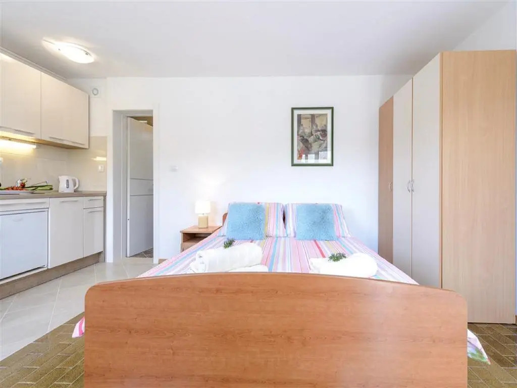 Guest House Rooms Rose