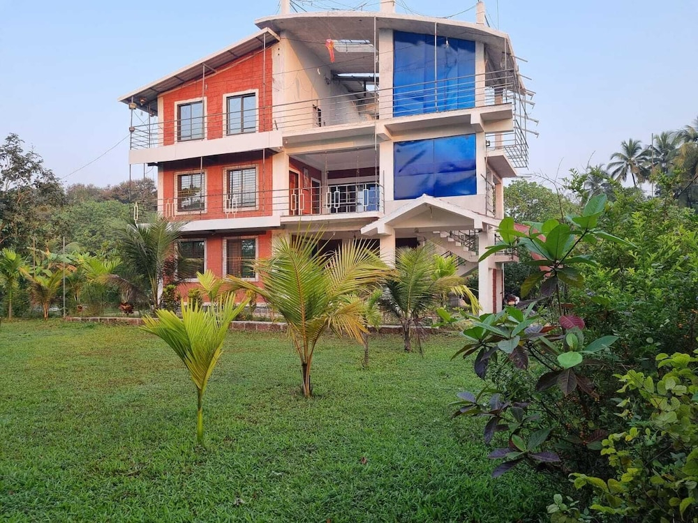 Krushnakunj Holiday Resort, Nagaon