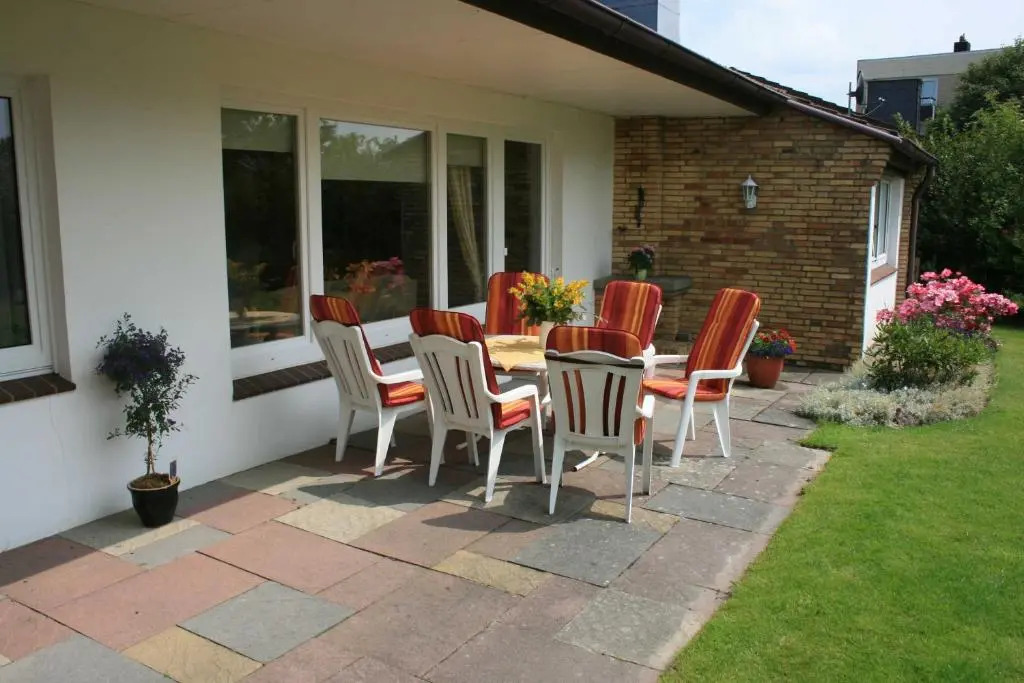 Bue Ferienhaus H Hahn 90