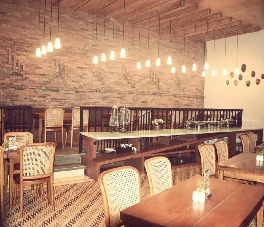 Hotel Parangraja