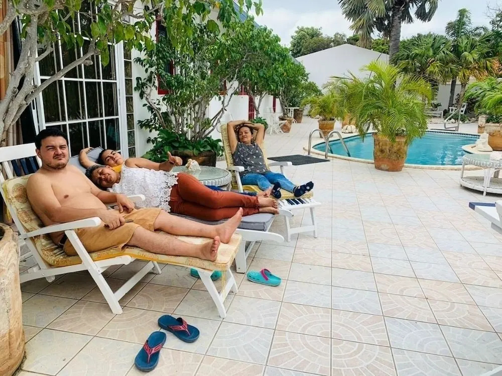 HARMONY Hotel Hostel Aruba
