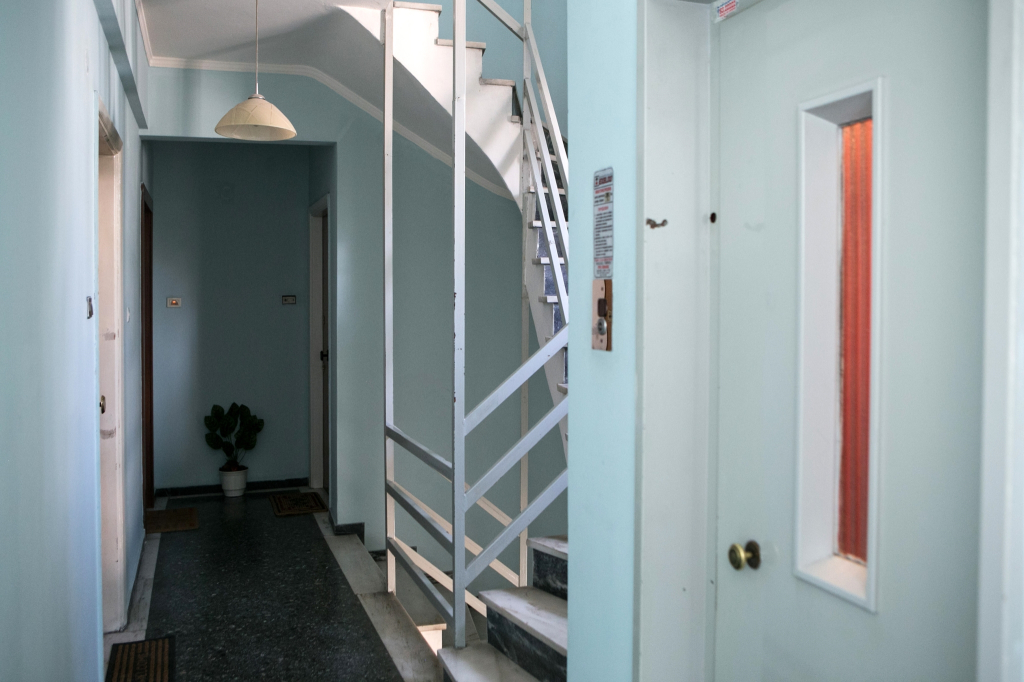 Best House, Larisis Metro, Athens