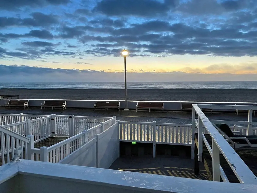 OCHG SeaFoam Ocean Front5