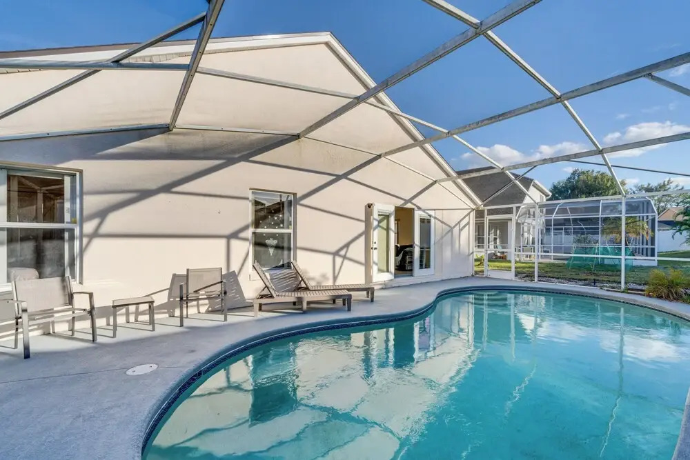 Family Home in Davenport w/ Pool ~ 8 Mi to Disney