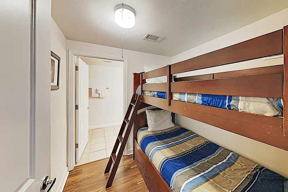 Beachside Resort W/ Pools, Spa & Big Views 2 Bedroom Condo