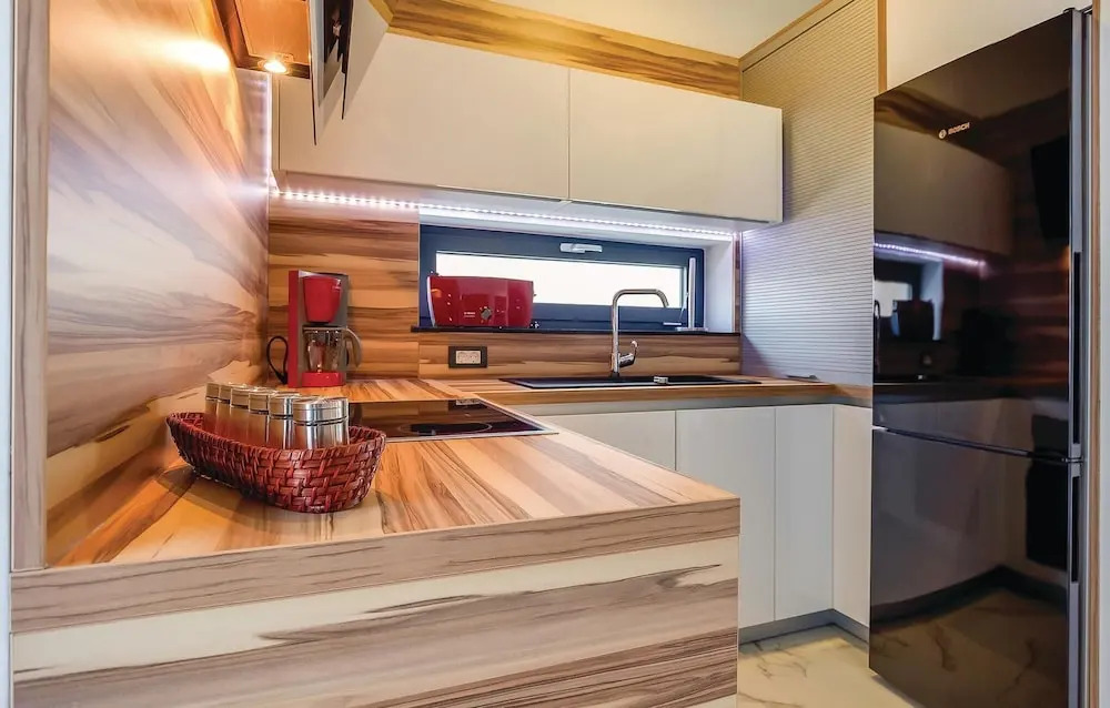 Stunning Home in Kostelj With Wifi and 4 Bedrooms