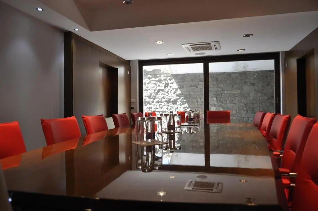 Dolce International Hotel