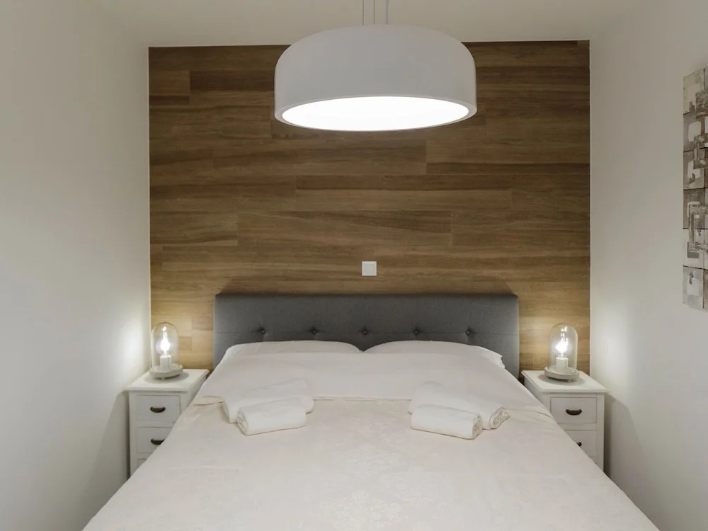 Enticing Holiday Home In Split Near Sea Beach
