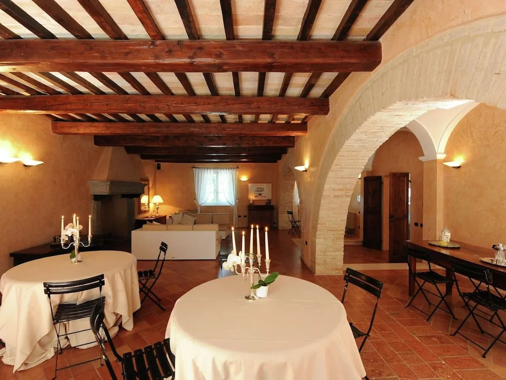 Holiday Home Dei Pavoni, Montemaggiore With Private Pool