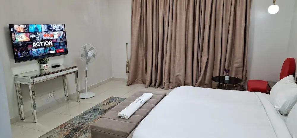 Luxury 3-bed House in Gated Estate With Pool Lekki