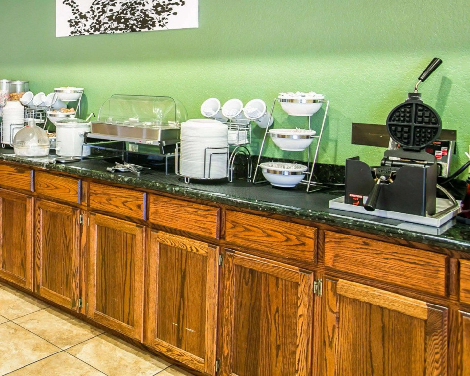 Sleep Inn & Suites Gonzales near Palmetto State Park