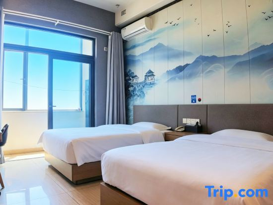 Happy Road Inn Collection Hotel (Hemu Lake)