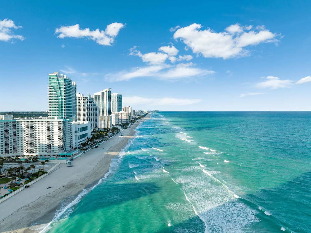 Luxe Stay at Hyde Resort -oceanfront Amenities