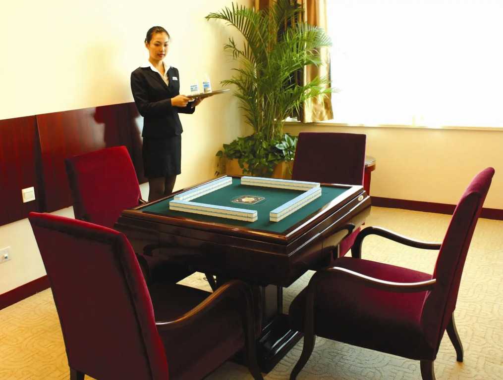Shanghai Southern Airlines Pearl Hotel