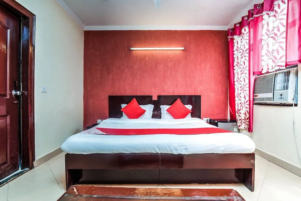 Hotel Ambica Deluxe