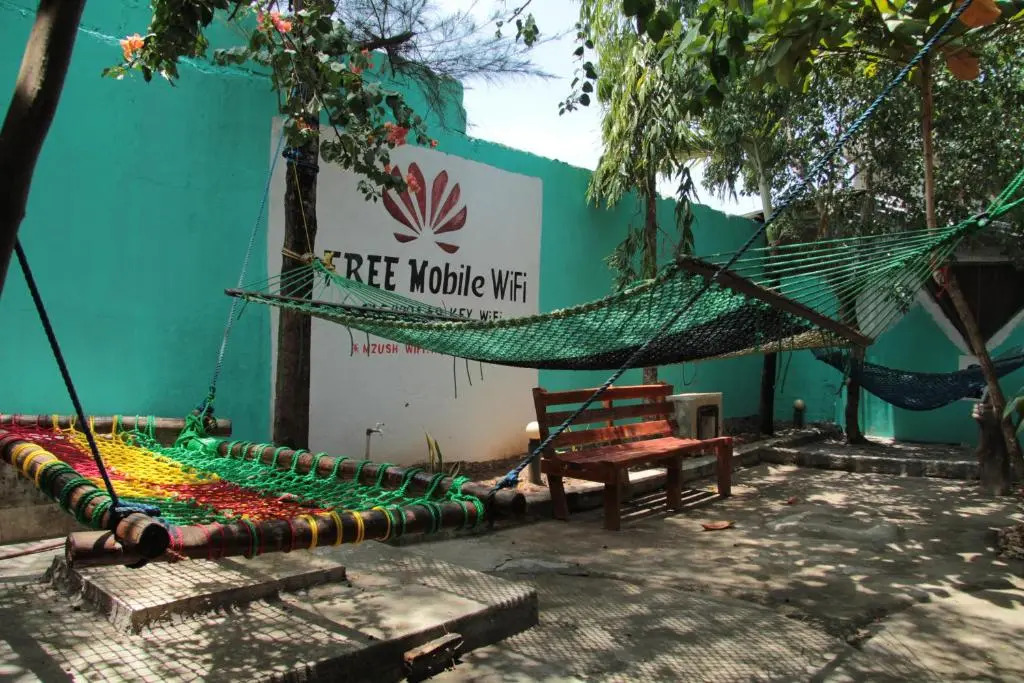 HOMELAND SWAHILI LODGE Nungwi Backpacker Apartments BUDGET