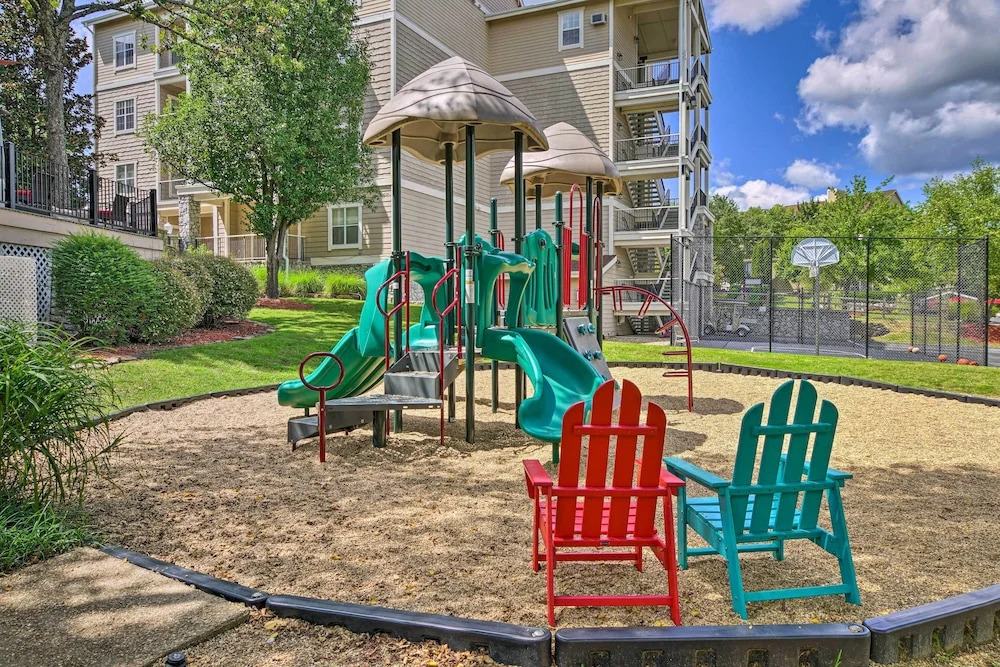 Branson Vacation Rental w/ Pools & Hot Tub!