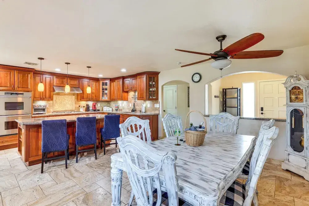 Game Room + Pet-friendly Yard! Family Phoenix Gem