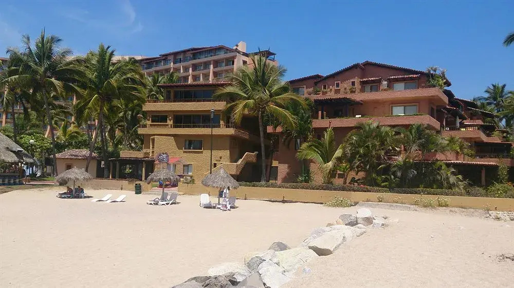 Beach front unit at Condominios Los Tules
