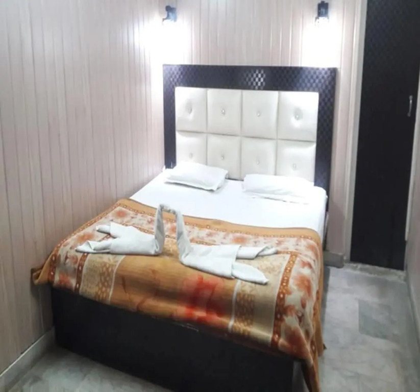 Hotel Shehnaz Inn - Walking Distance for Golden Temple