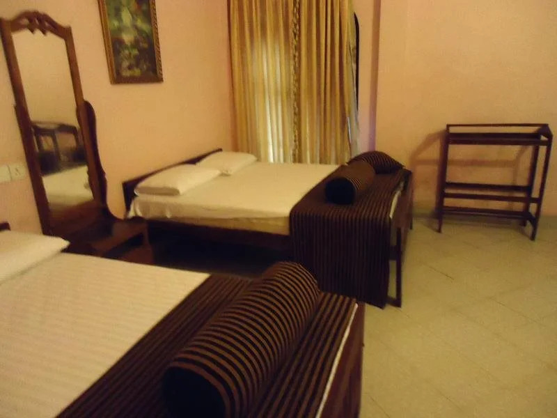 Queens Park Hotel