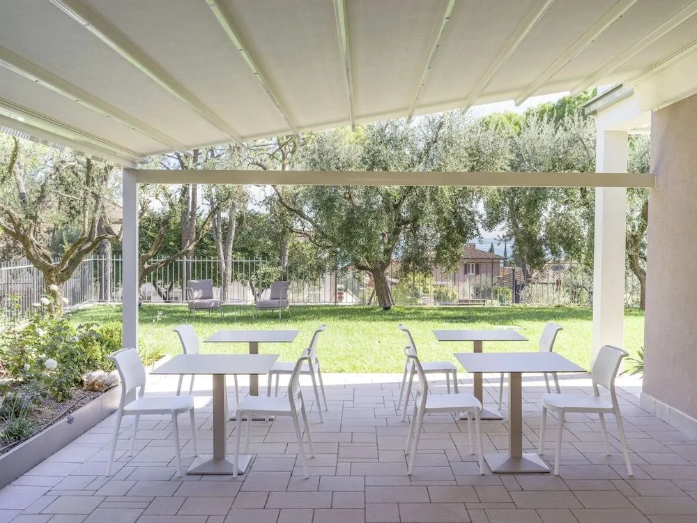 Bed & Breakfast LA HOME and Apartments