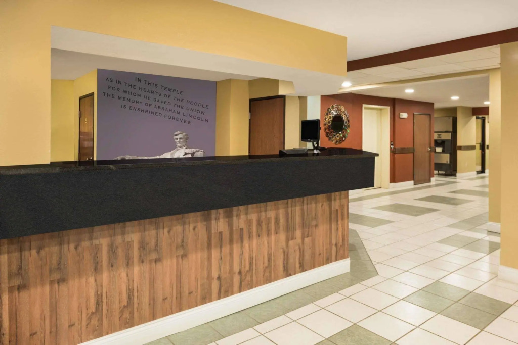 Hotel 7 Inn Anna