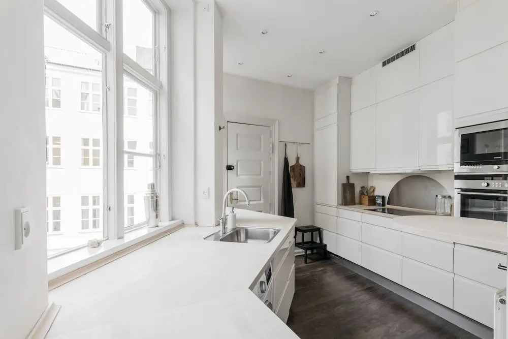 140m2 Apartment with Parliament View