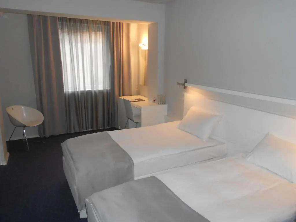 Leonardo Hotel