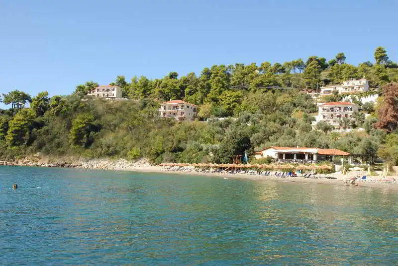 vassilias beach hotel